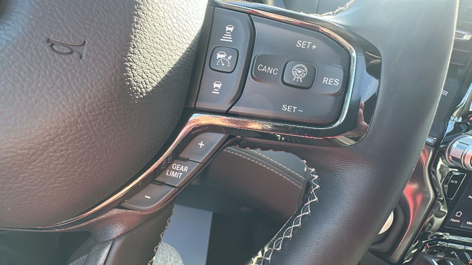 2026 RAM 1500 Limited - Photo 18