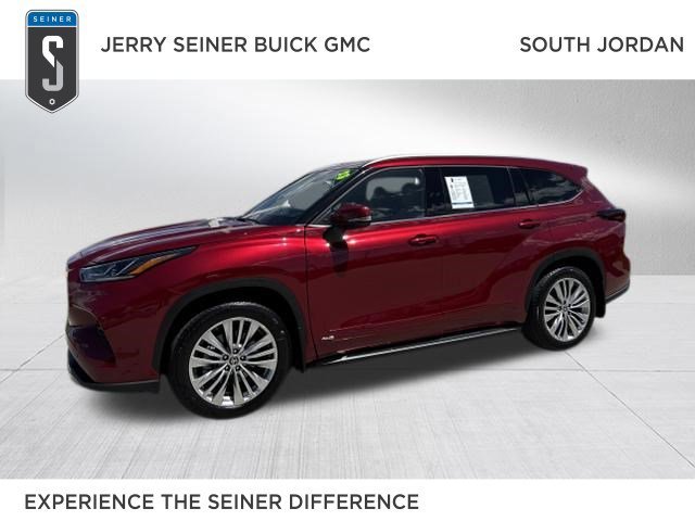 2025 Toyota Highlander Hybrid Platinum AWD's photo