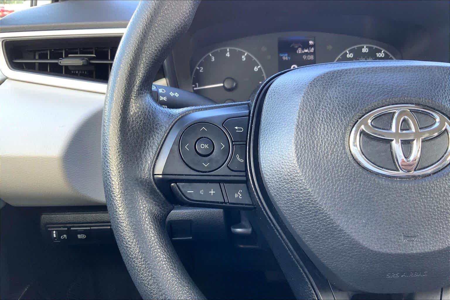 Used 2023 Ice Cap Toyota LE image 23