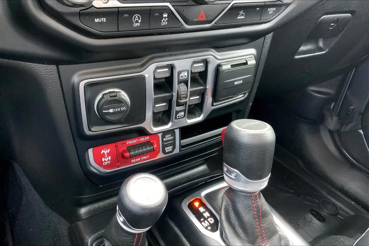 Used 2021 Granite Crystal Metallic Clearcoat Jeep Rubicon image 33