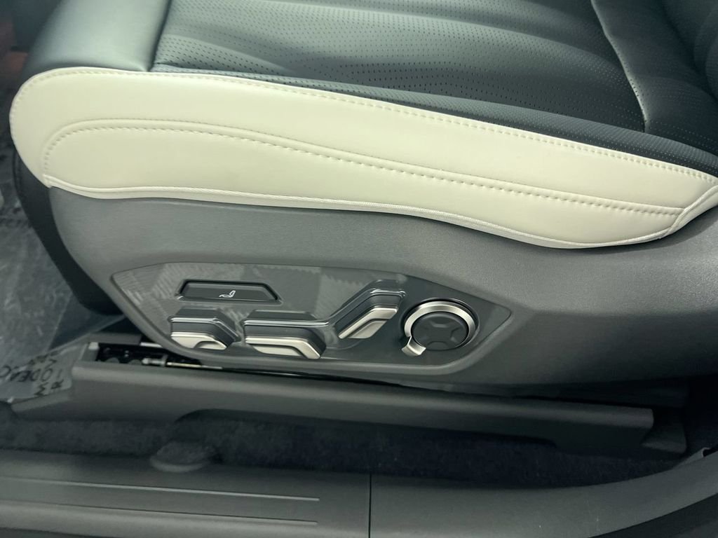 New 2026 Glacial White Pearl / Black Ro Kia GT-Line AWD image 15
