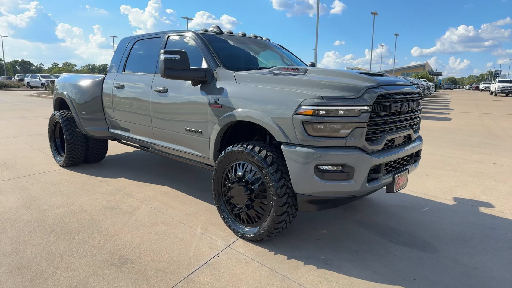 New 2026 Ceramic Gray Clearcoat Ram Limited image 3