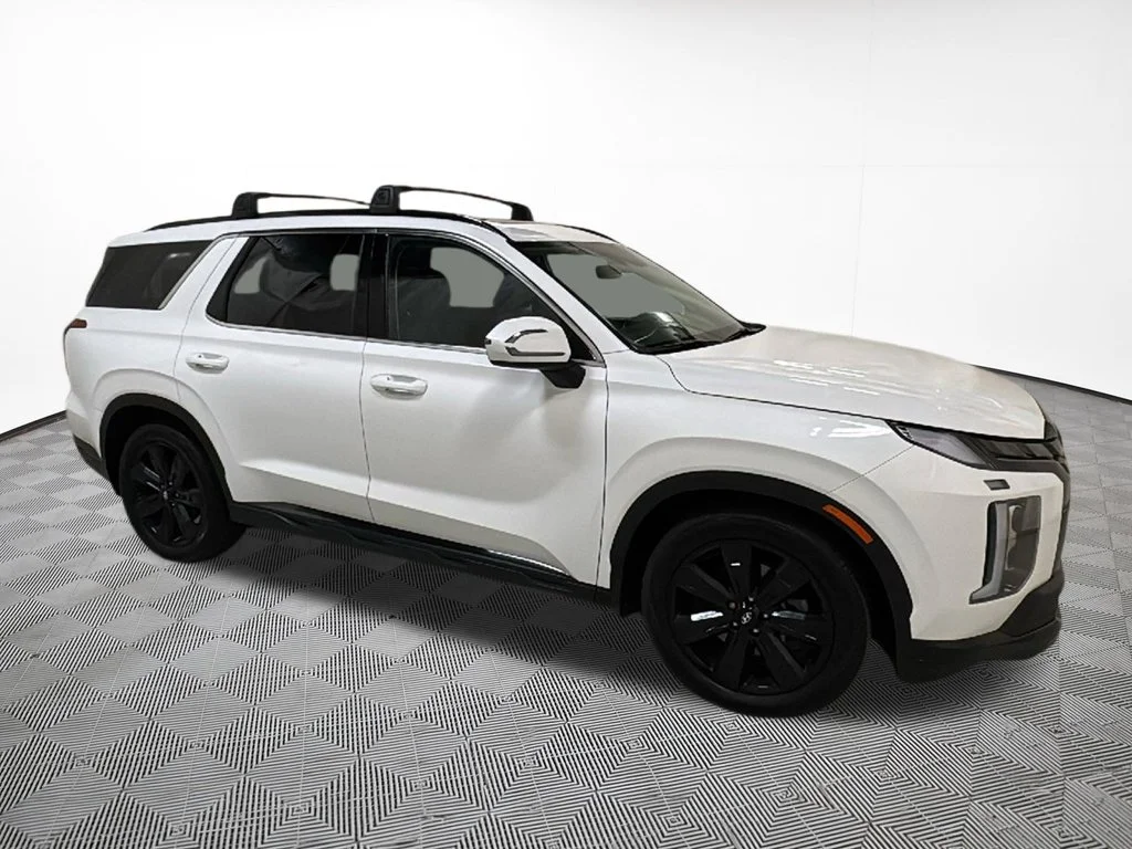 Used 2024 White Hyundai XRT image 5