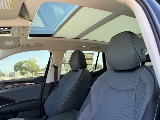 New 2026 Black Volkswagen 2.0T SE image 18