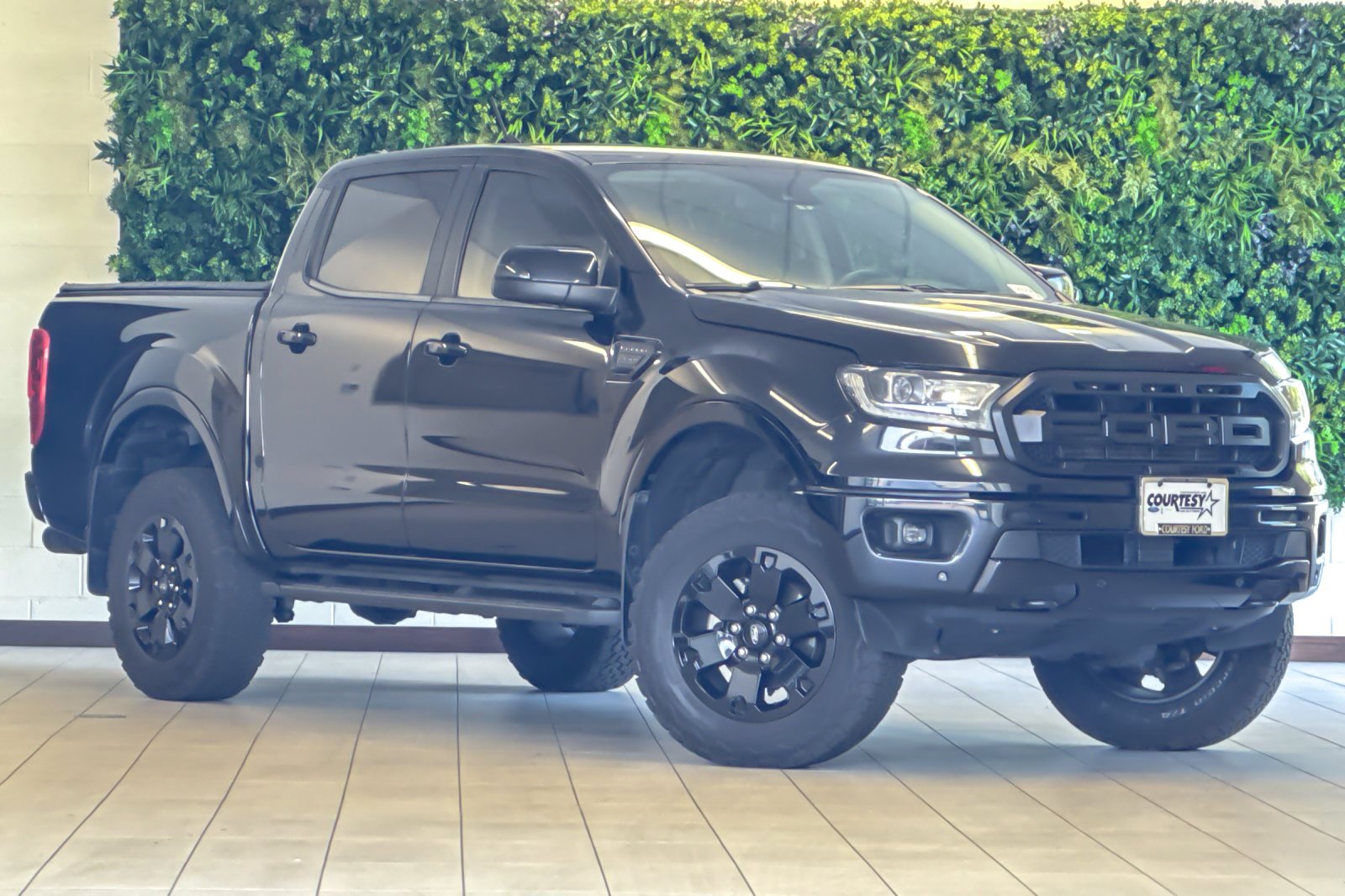 Used 2020 Shadow Black Ford LARIAT image 1