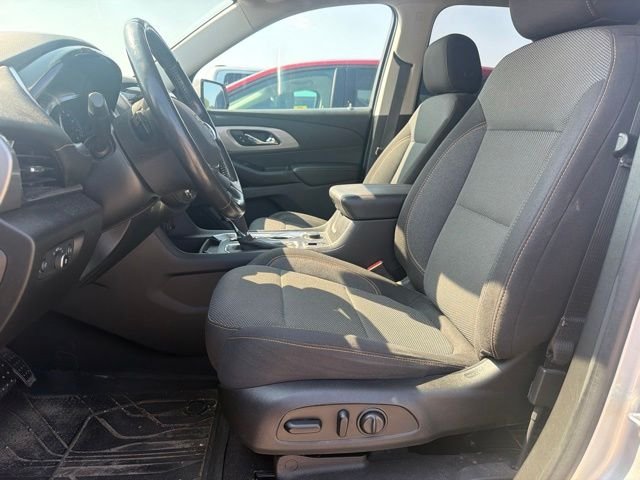 Used 2020 Silver Chevrolet LT image 4