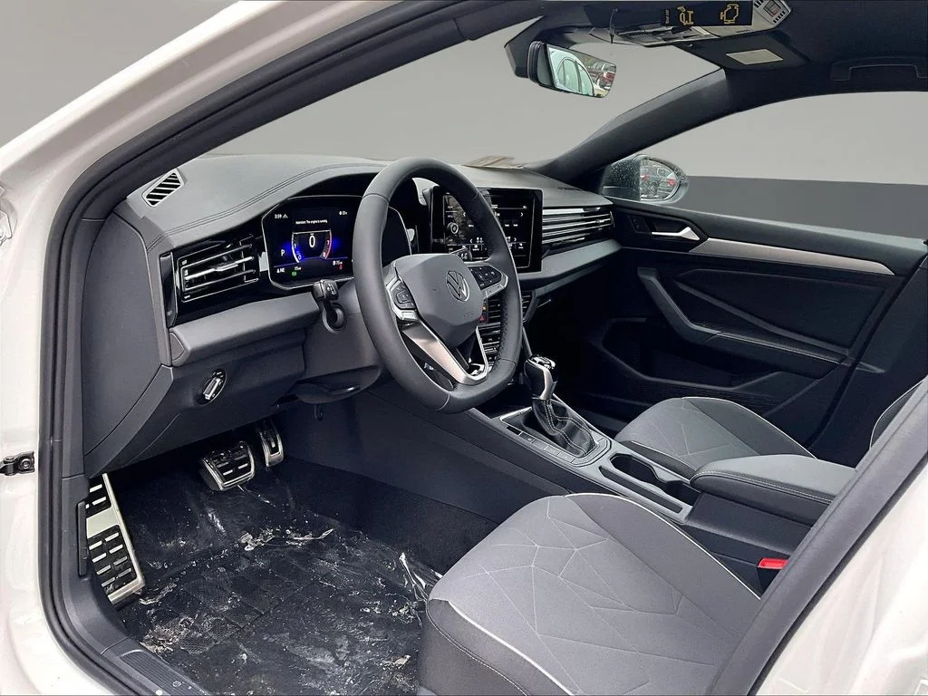 New 2026 White Volkswagen 1.5T Sport image 8