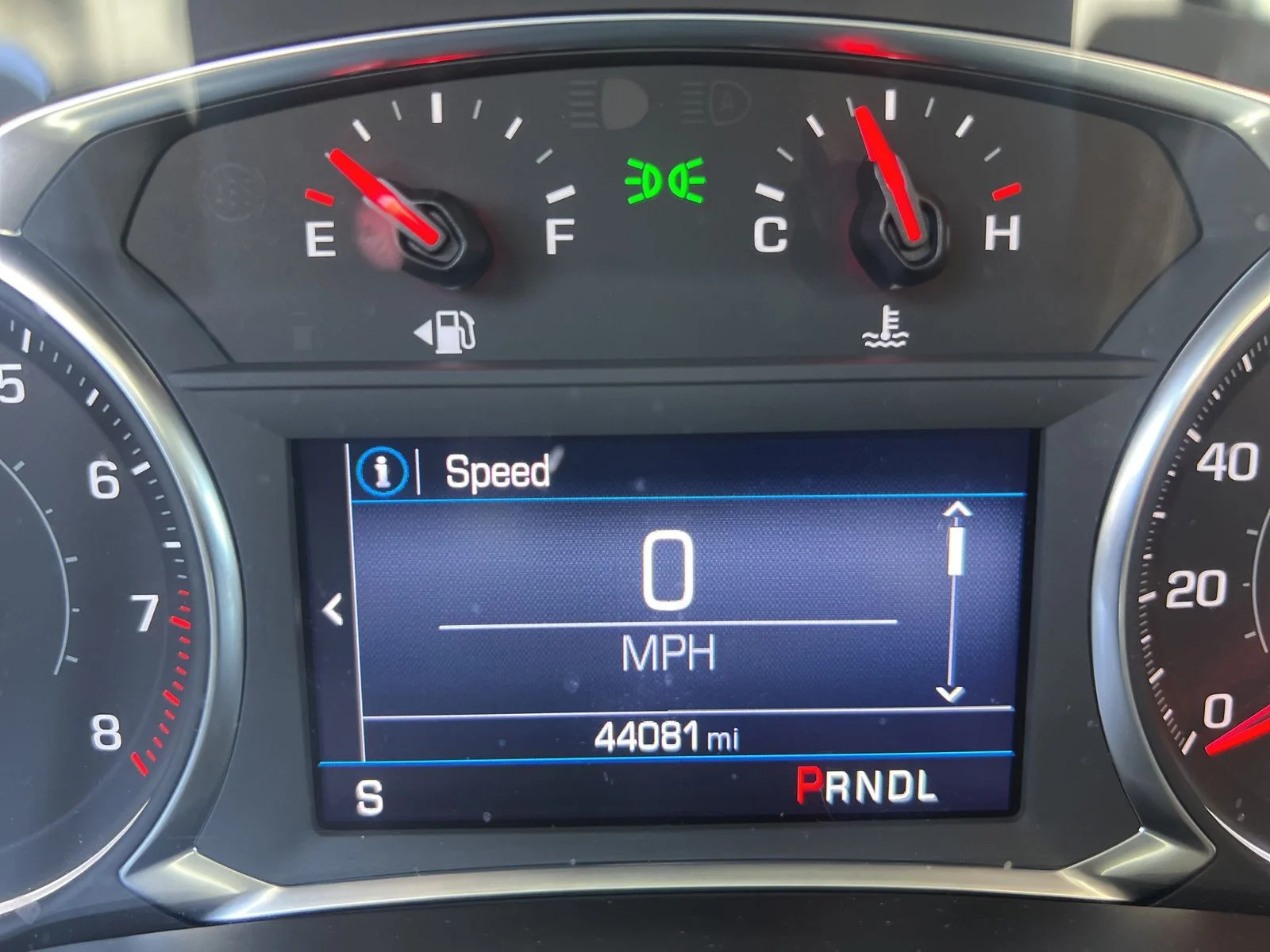 Used 2019 Summit White Chevrolet Base image 29