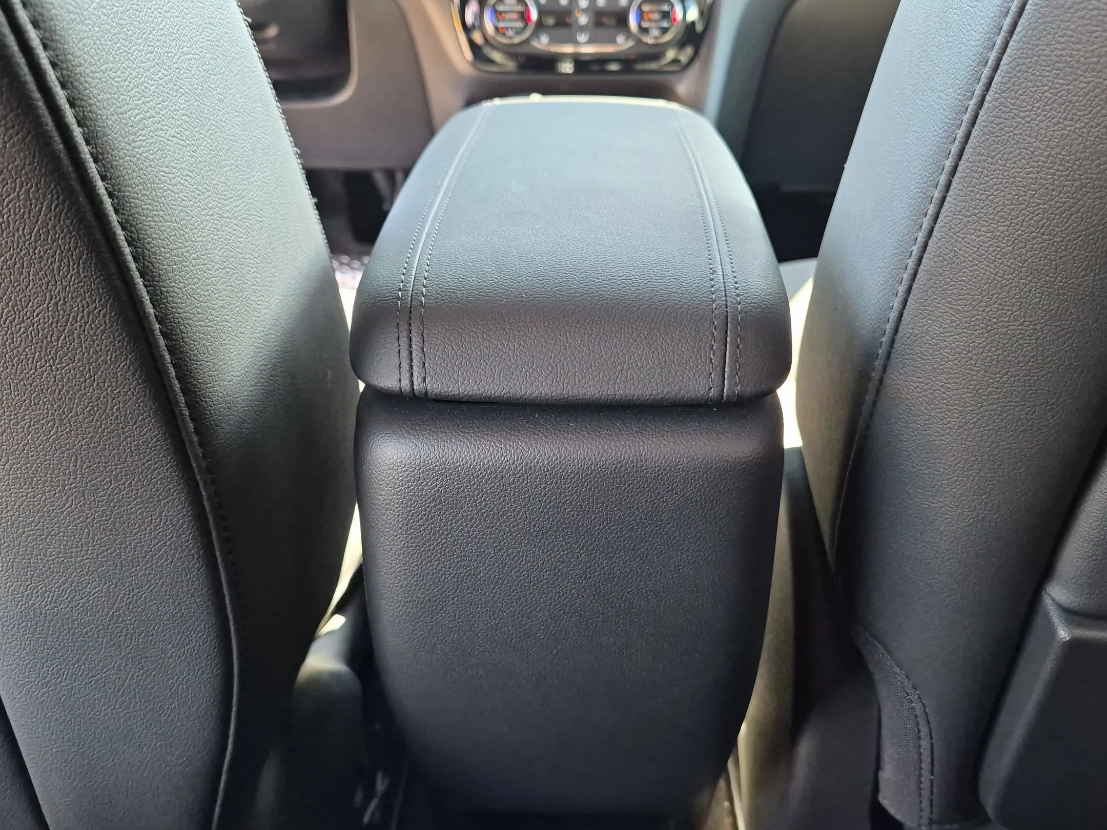 Used 2023 Ebony Twilight Metallic Buick Select image 19