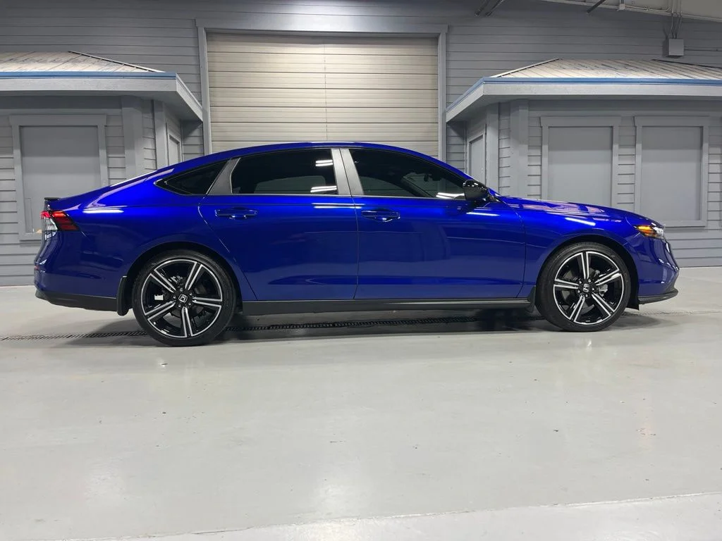 Used 2026 Still Night Pearl Honda Sport image 8