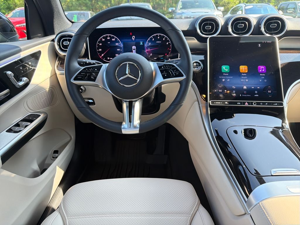 Used 2026 Black Mercedes-Benz GLC 300 image 2