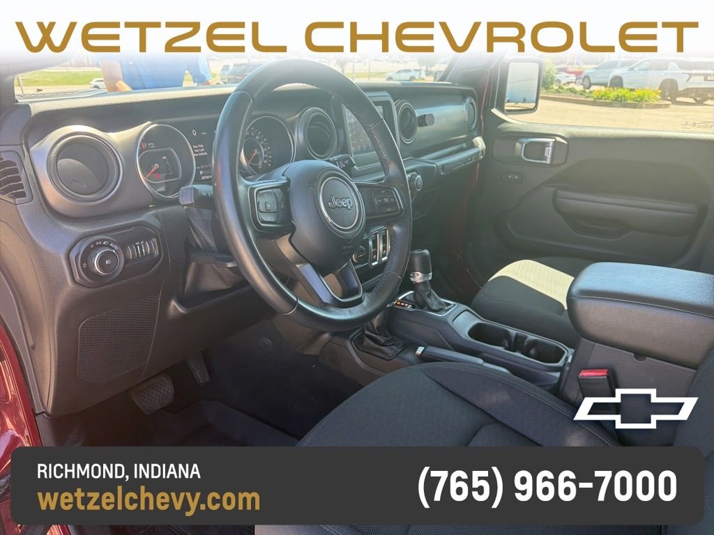 Used 2021 Red Jeep Sport S image 16