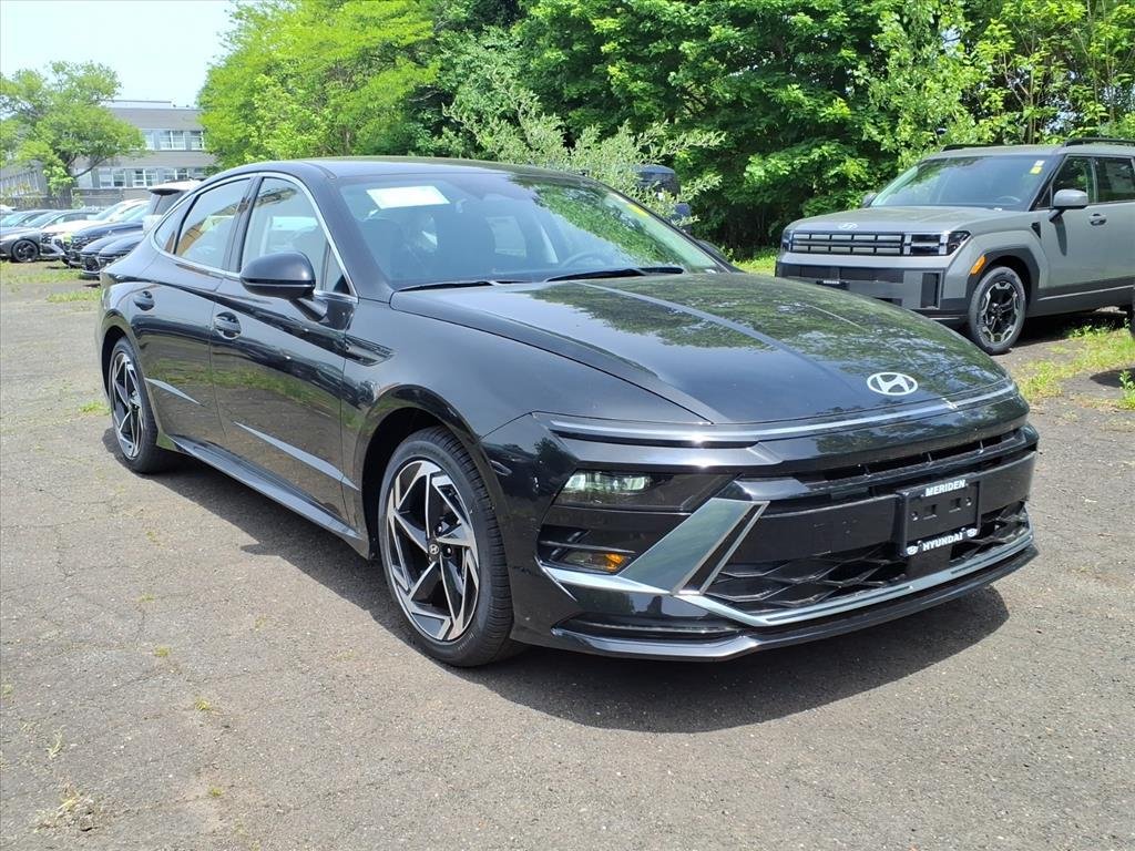 New 2026 Abyss Black Pearl Hyundai SEL Sport image 3