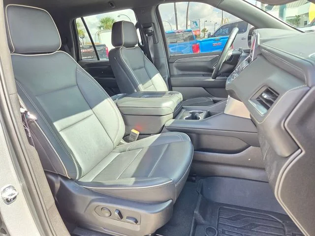Used 2024 Silver GMC SLT image 16