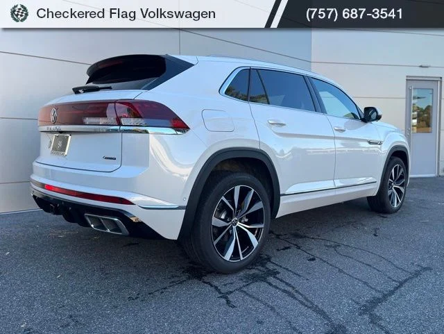 New 2026 White Volkswagen 2.0T SEL Premium R-Line image 7