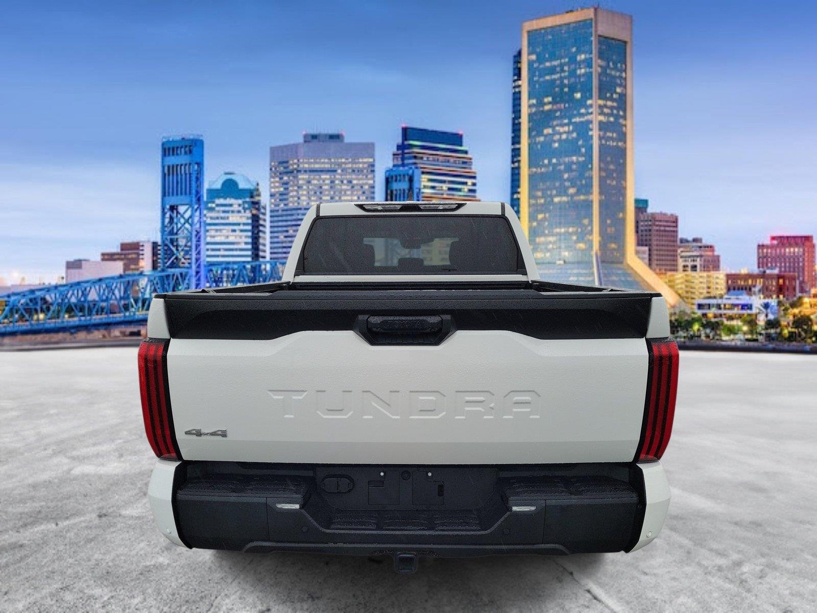 2023 Toyota Tundra SR5 - Photo 8