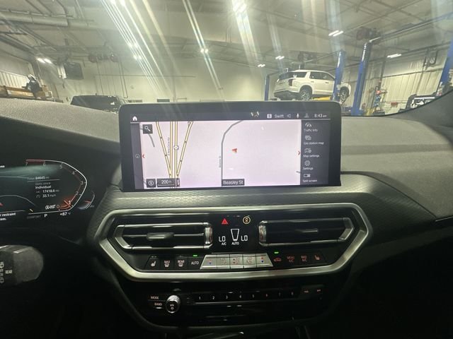 Used 2022 White BMW sDrive30i image 24