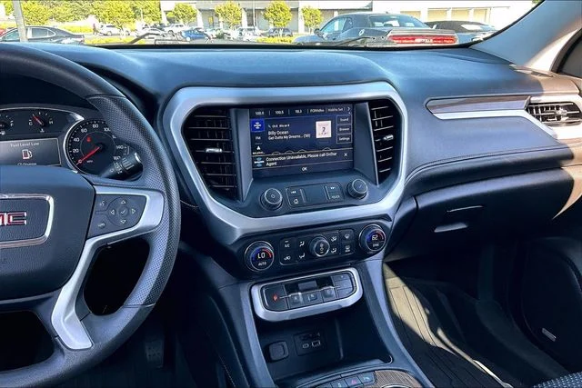 2023 GMC Acadia SLE - Photo 9