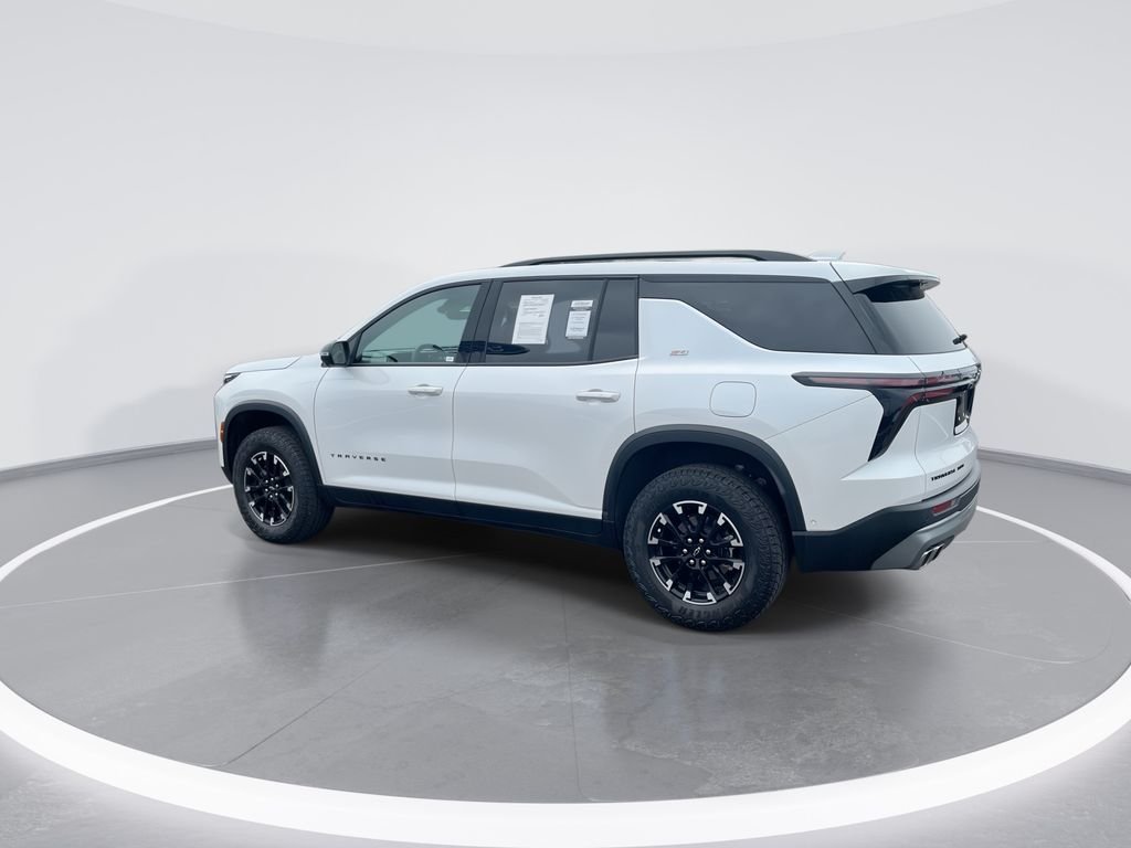 2025 Chevrolet Traverse Z71 - Photo 6