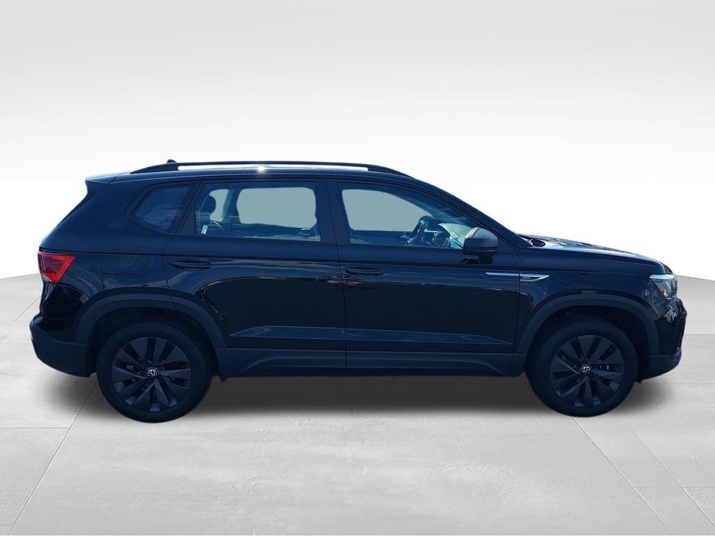 Used 2023 Black Volkswagen 1.5T S image 9