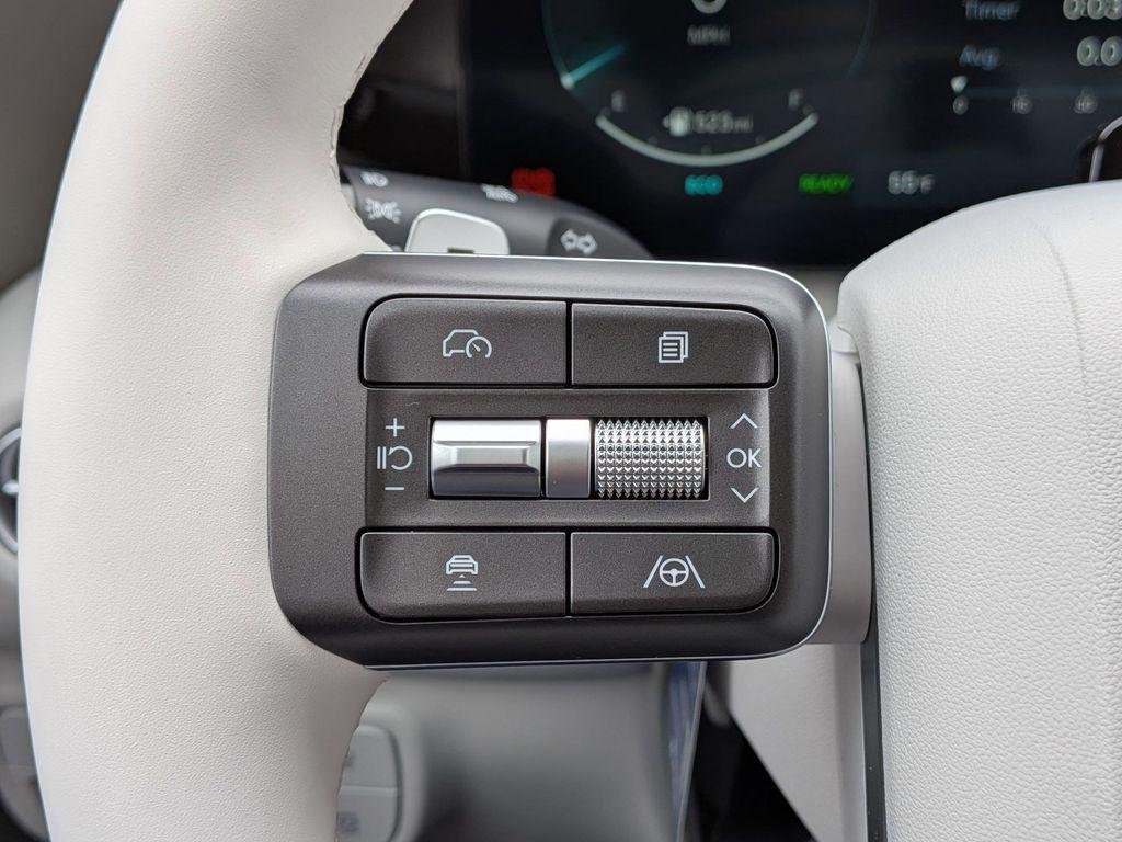 New 2026 Black Hyundai SEL Premium 7P image 17