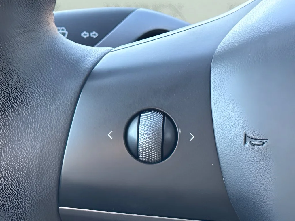 Used 2023 White Tesla Base image 16