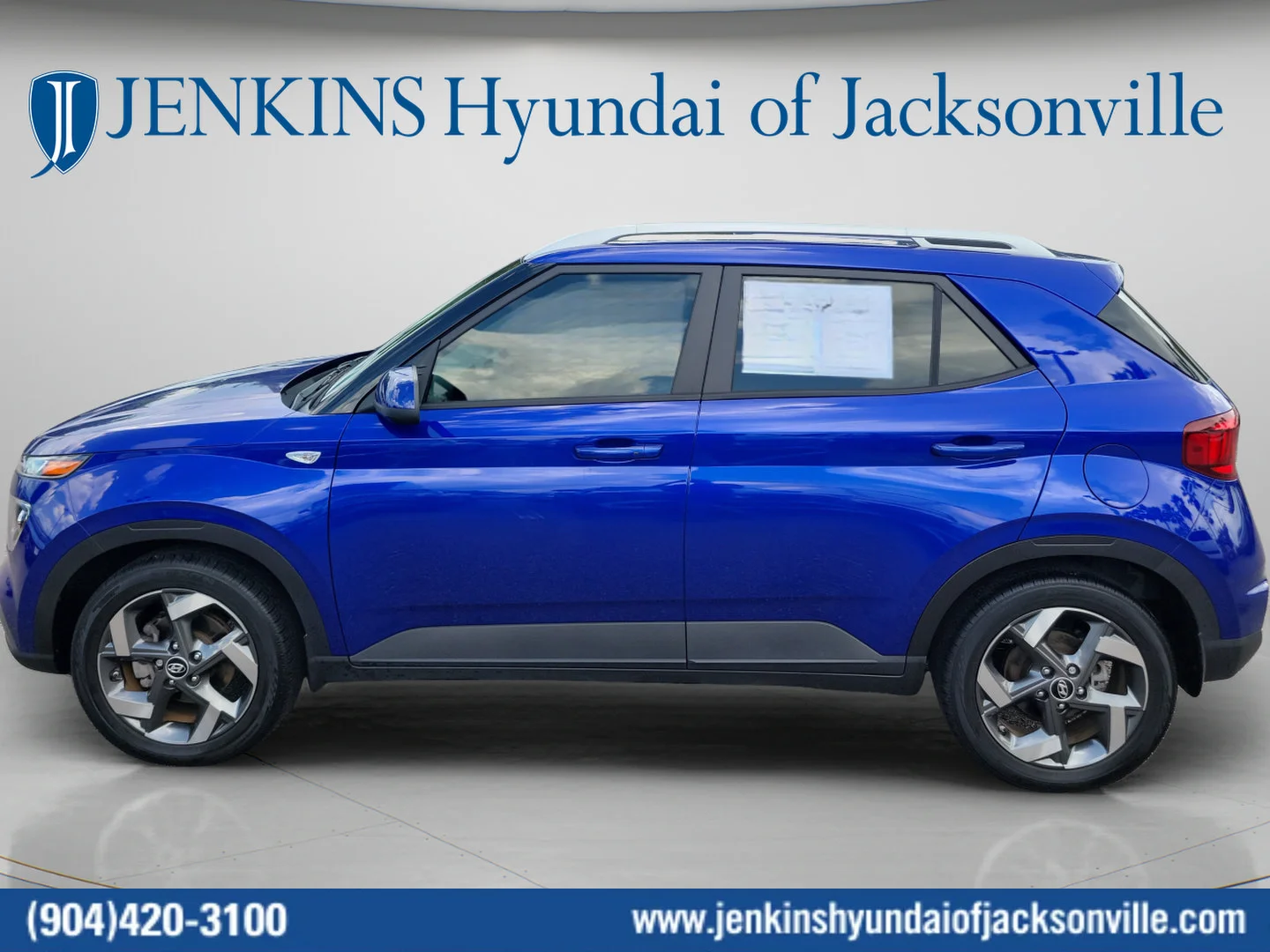 Used 2024 Intense Blue Hyundai SEL image 6