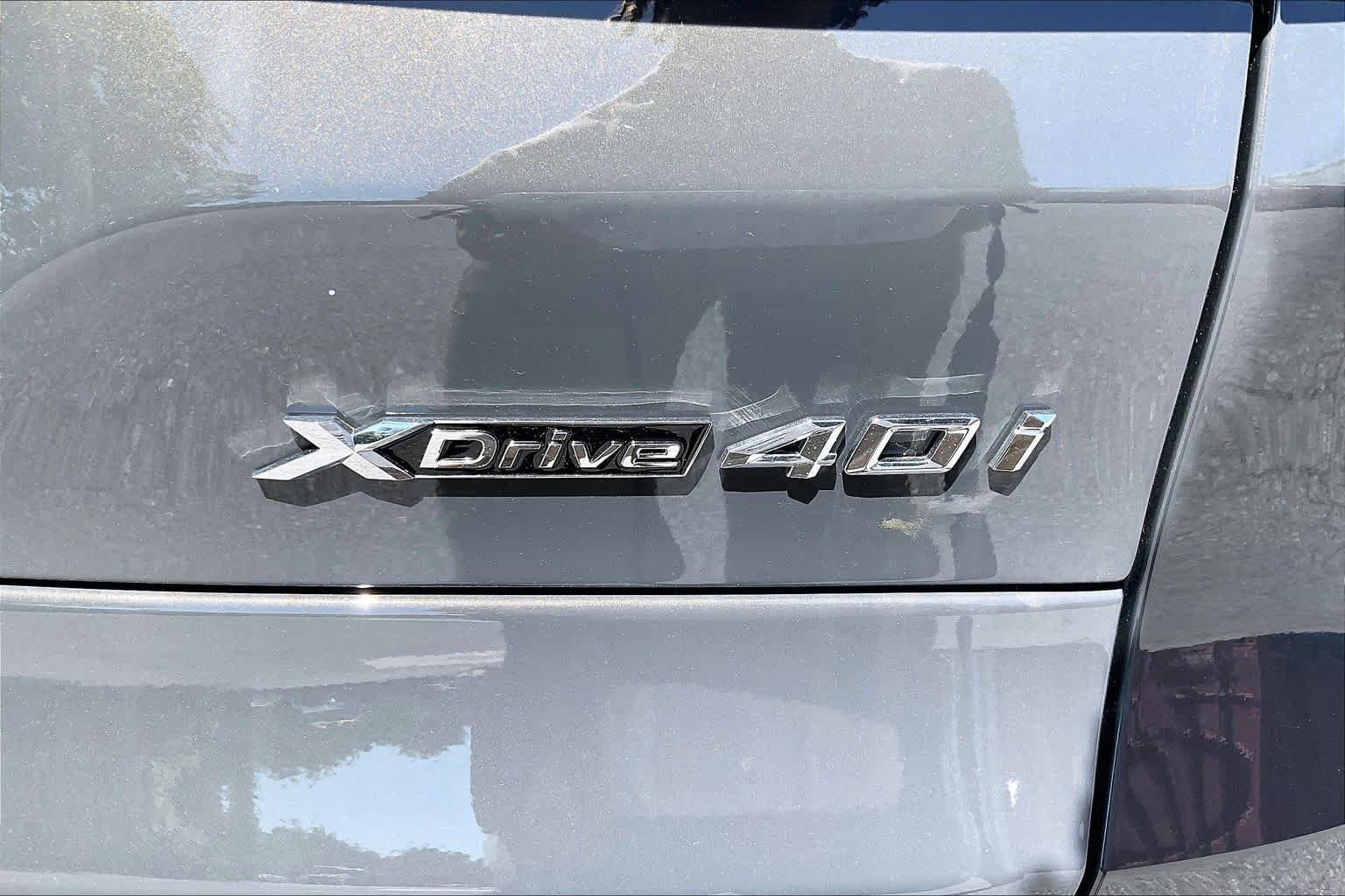 New 2026 Dravit Grey Metallic BMW xDrive40i image 15