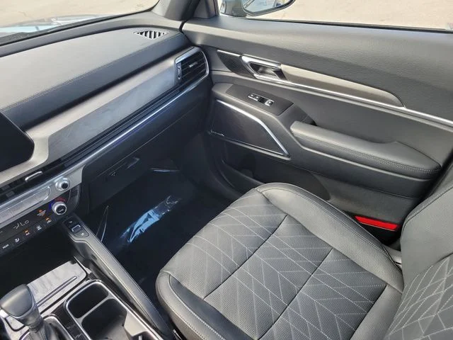 Used 2023 Black Kia SX X-Line image 16