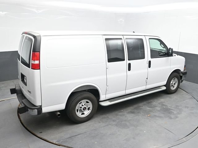 Used 2025 White GMC Work Van image 29