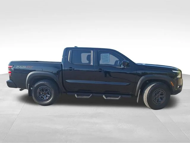 Used 2025 Black Nissan PRO-4X image 9