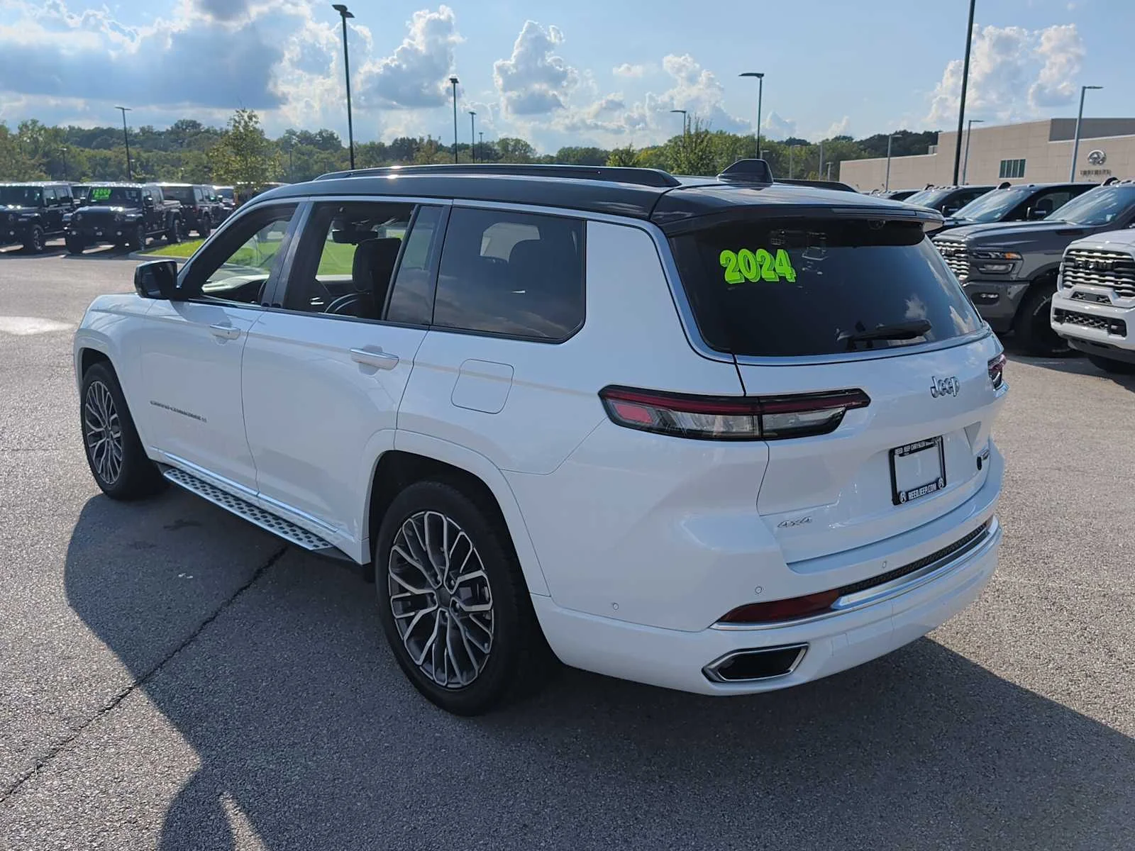 Used 2024 Bright White Clearcoat Jeep Summit Reserve image 7