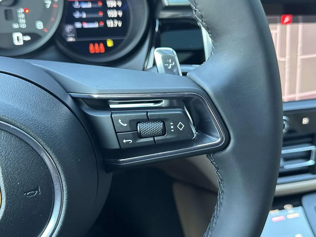 2026 Porsche Macan - Photo 22