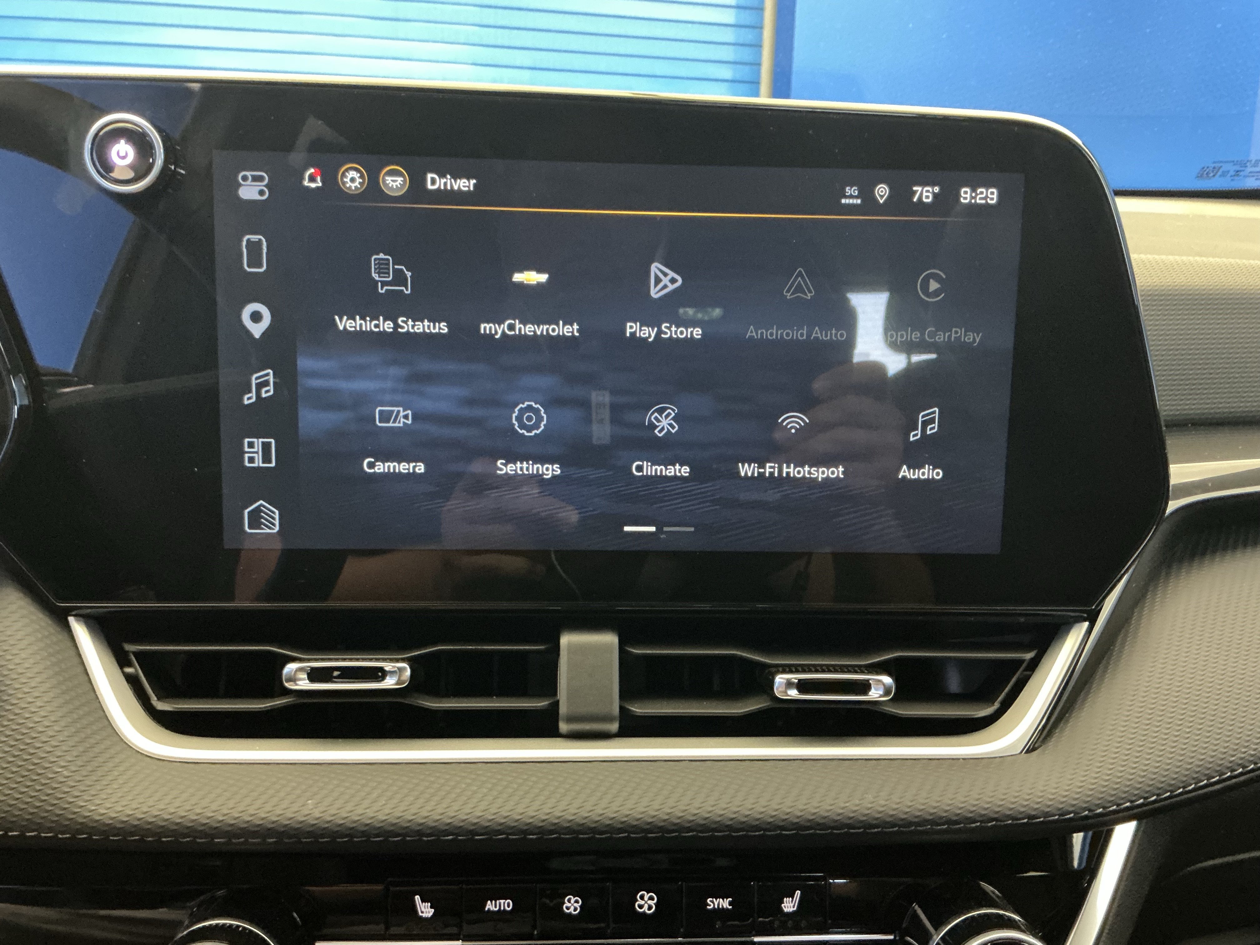 2026 Chevrolet Equinox LT - Photo 18