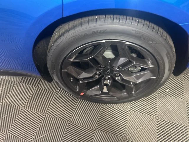 New 2026 Bludicrous Exterior Paint Dodge R/T image 18