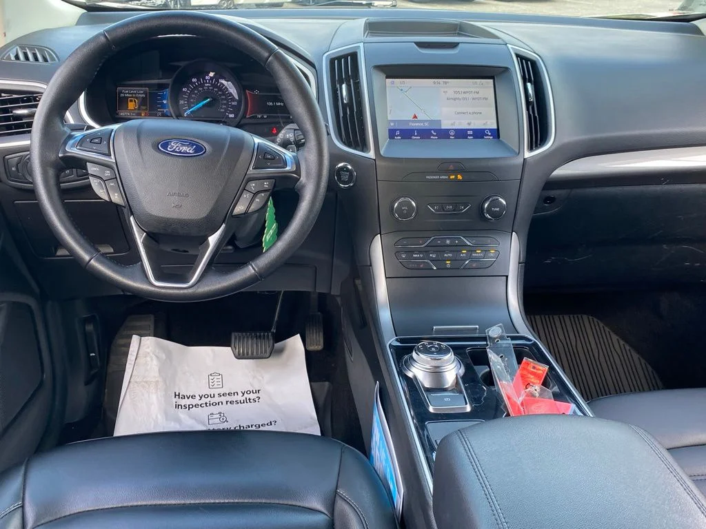 Used 2020 Gold Ford SEL image 9
