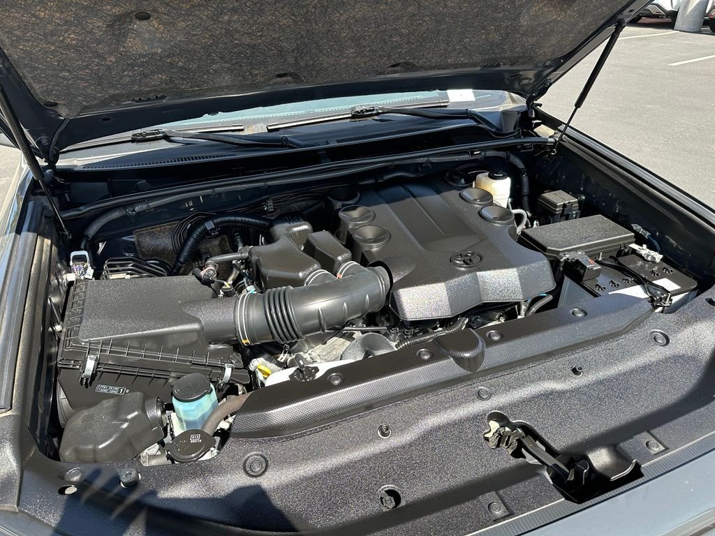 Used 2024  Toyota SR5 image 27