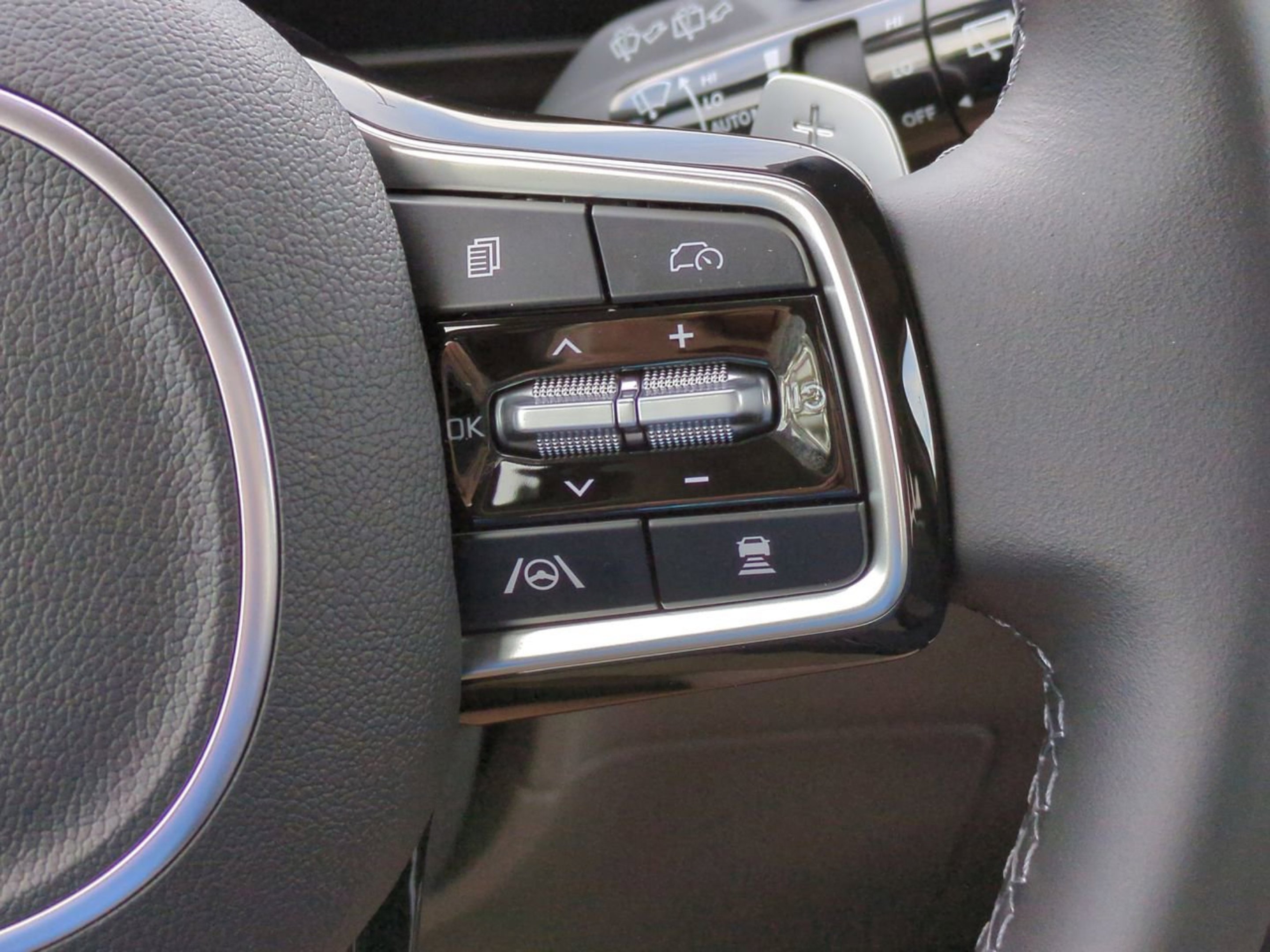 New 2026 Aurora Black Pearl Kia SX image 32