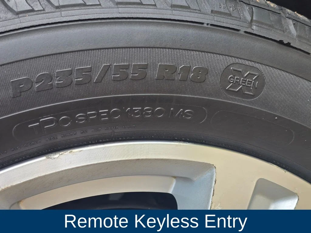Used 2017 Black GMC SLE-1 image 9