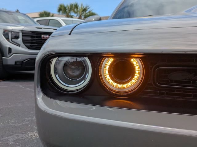 Used 2023 Destroyer Gray Clearcoat Dodge R/T image 10