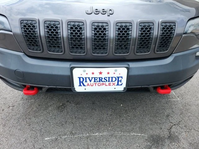 Used 2019 Crystal Metallic Jeep Trailhawk image 19