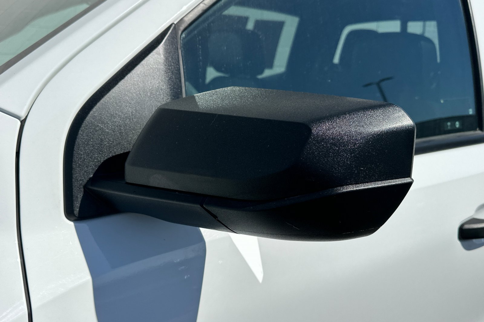 Used 2024 White Chevrolet Trail Boss image 30