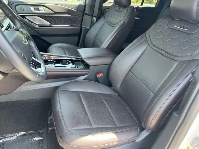 Used 2025 White Ford Platinum image 29