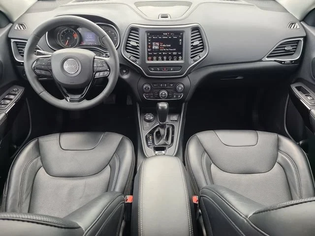 Used 2023 White Jeep Altitude Lux image 16