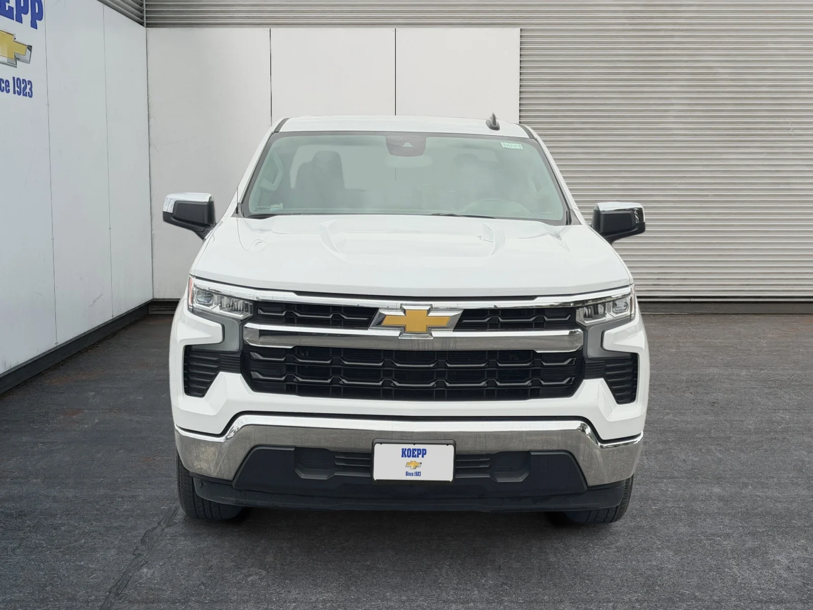 Used 2026 Summit White Chevrolet LT image 8