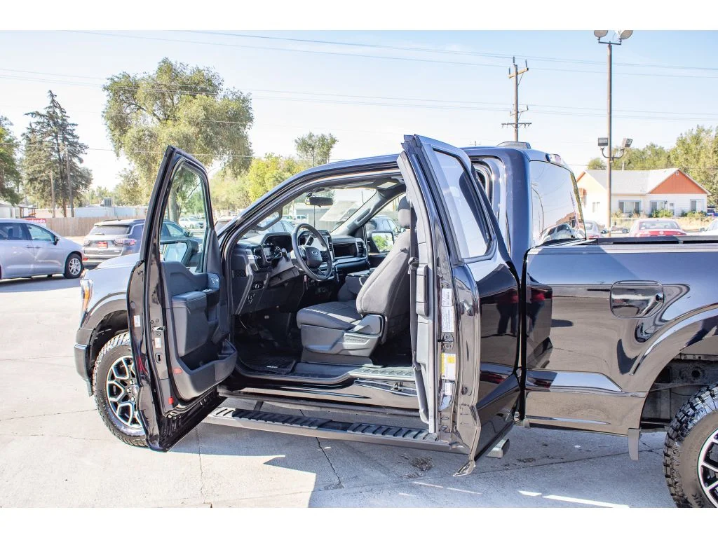 Used 2023 Agate Black Metallic Ford XL image 13