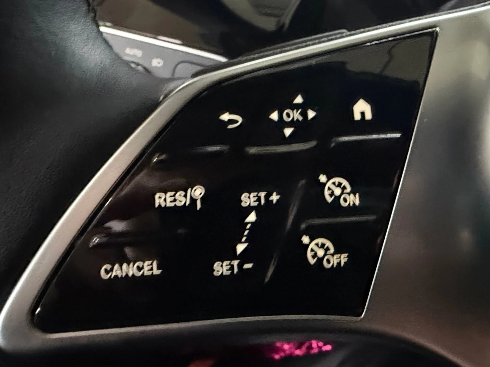 Certified Used 2025 Black Mercedes-Benz CLA 250 image 23