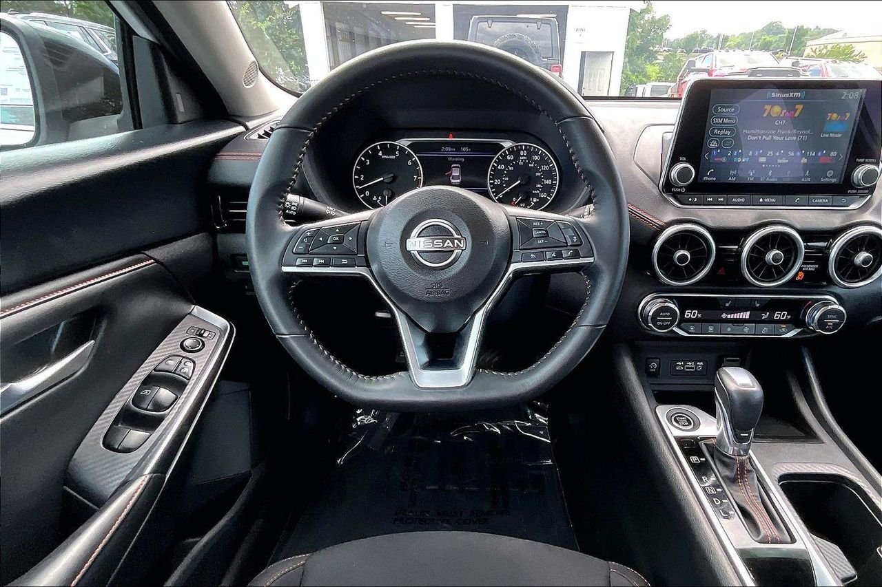 Used 2024 Aspen White Tricoat/Super Black Nissan SR Xtronic CVT image 10