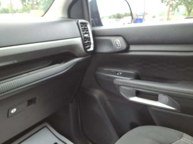 Used 2024 Blue Ford XLT image 25