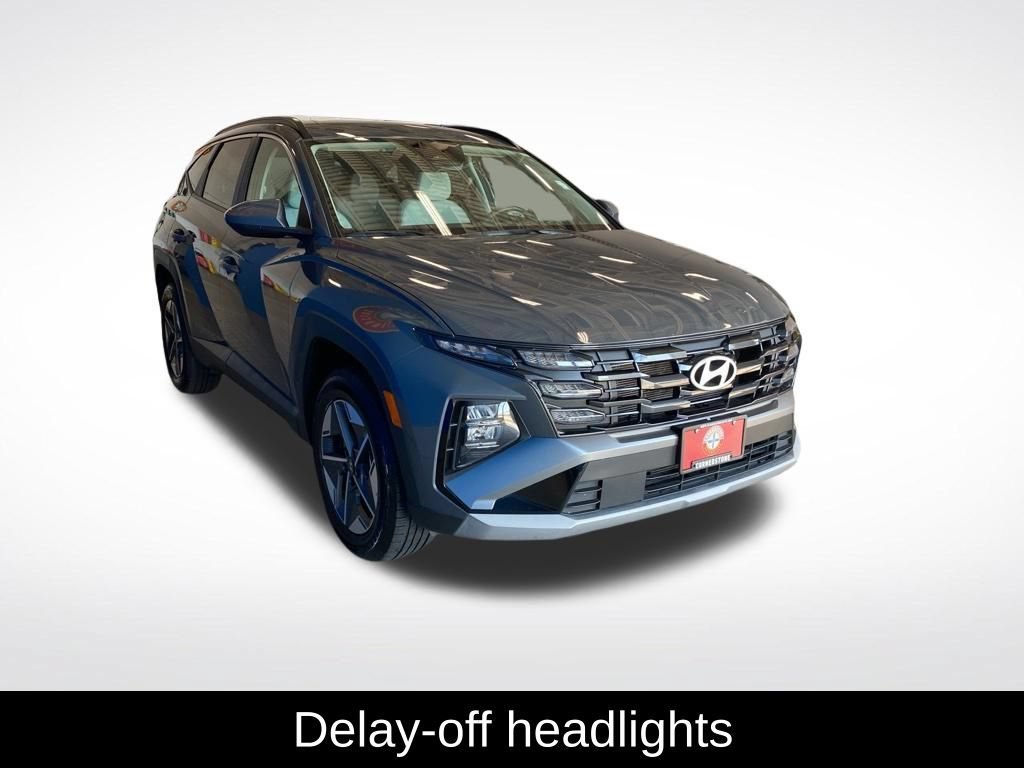 Used 2025 Grey Hyundai SEL image 15